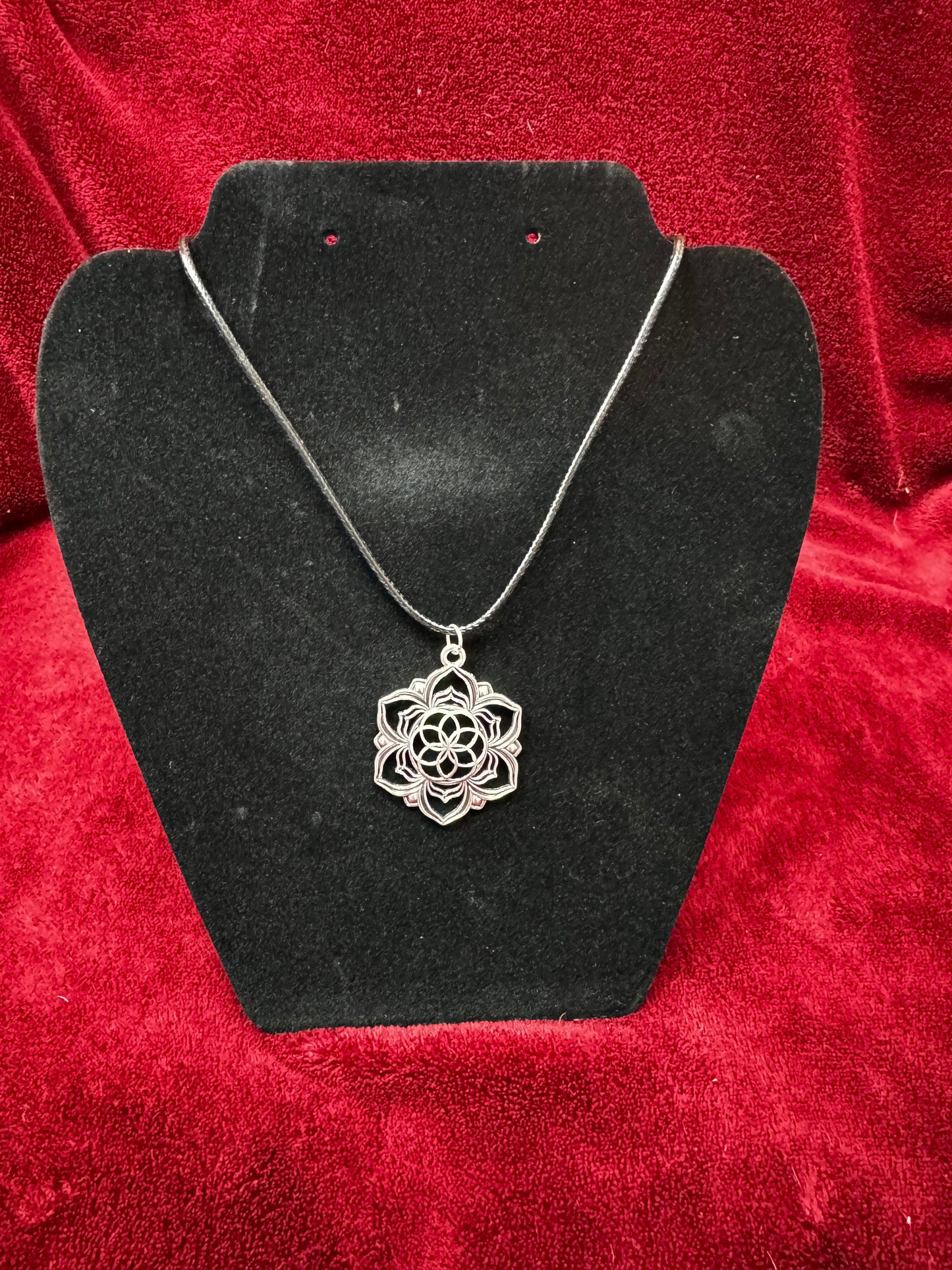 Flower Necklace by Bits and Bobbles