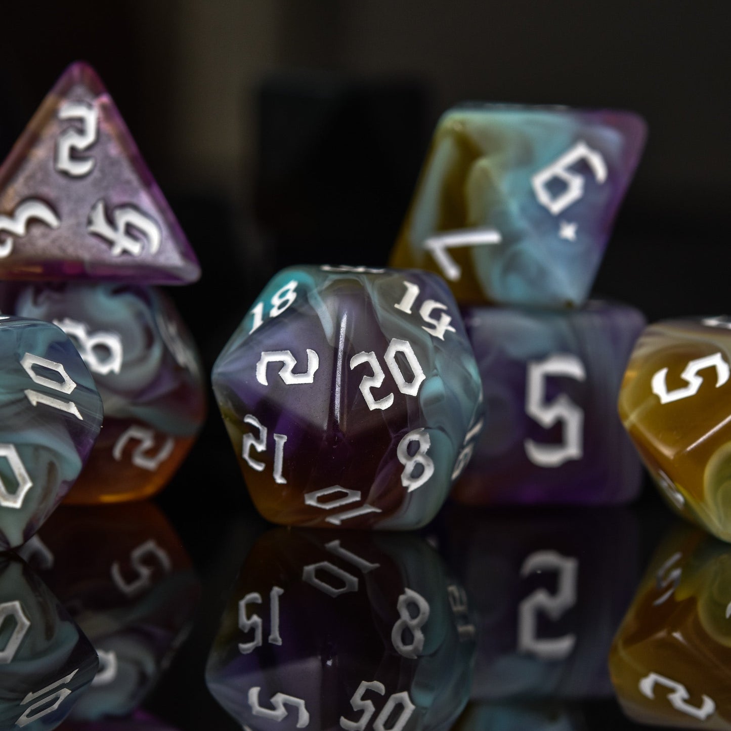 Paladin Class Acrylic Dice Set